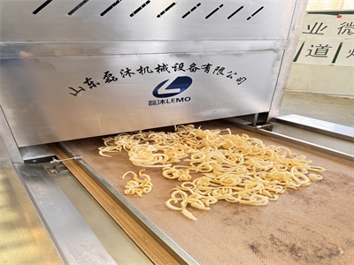 豬皮微波膨化設(shè)備的出現(xiàn)，為健康飲食帶來(lái)了新的可能性